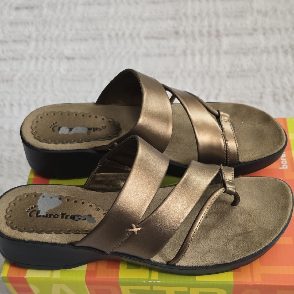 BareTraps Women's Bronze Sandals - Picture 3 of 10